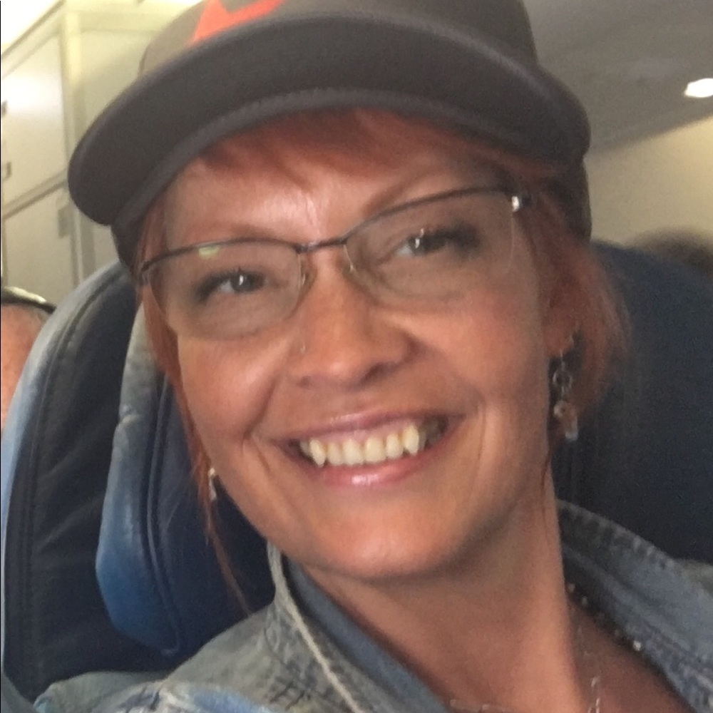 Meet your Posher, Dana